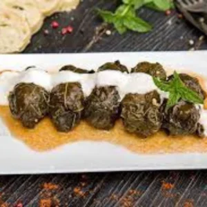 Sarmale din carne de curcan in foi de viță